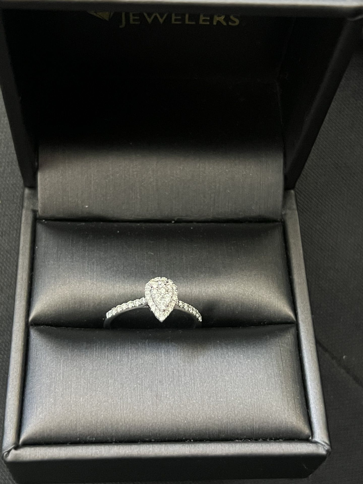 14k White Gold Diamond Ring
