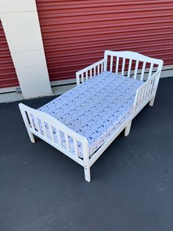 White Wood Toddle