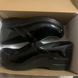 Dansko Nursing Shoes