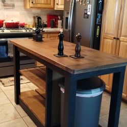 Farmhouse Style Kitchen Islands.
