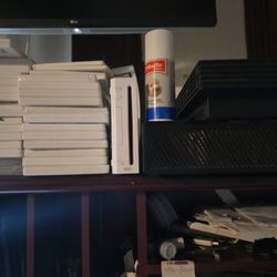 Nintendo Wii With Over More Than 8'000 Games On An SD Card