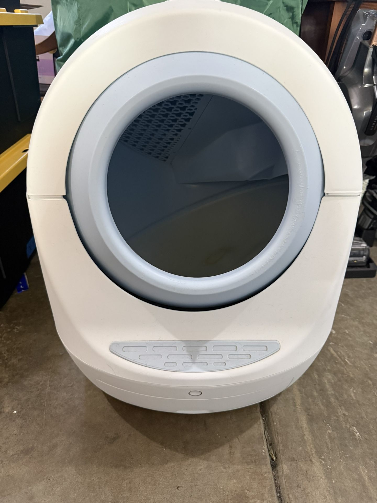 Leo’s Loo Too Automatic Litterbox 