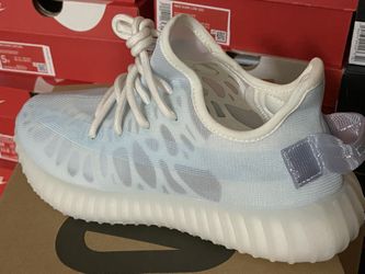 Yeezy Boost 350 V2 Mono ice -  size Various