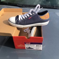 Mens Levi’s Shoes Size 10