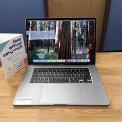 16" MacBook Pro Touchbar*32GB RAM*500GB SSD*2.6Ghz Intel 6 Core i7