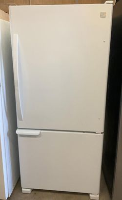 Kenmore Bottom Freezer  White Refrigerator

