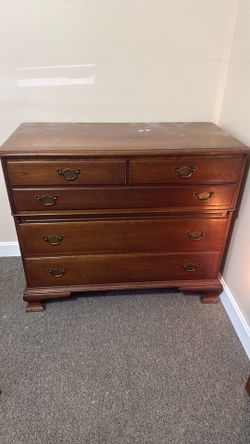Dresser
