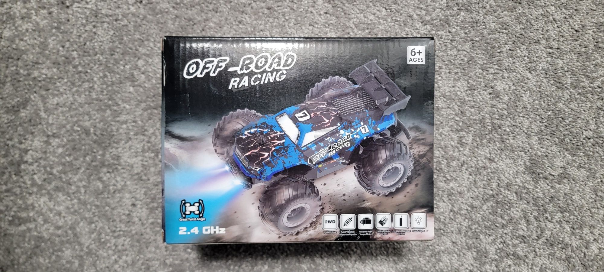 Off Road Racing 2.4GHz RC Truck (New in Box)