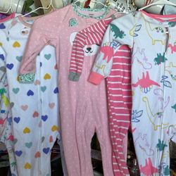 6 Pieces 24 Months Excellent Condition Carters. All For $6