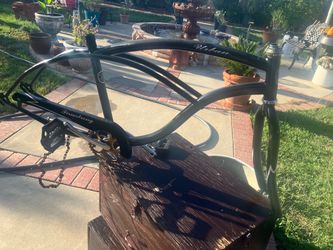 FIRMSTRONG URBAN  26in BIKE FRAME AND FORKS AND CHAINGARD