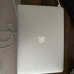 2017 MacBook Air 13.3in