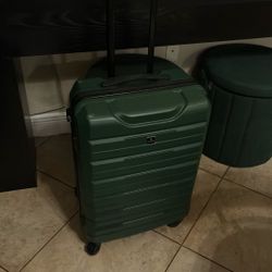28 Inch Suitcase 