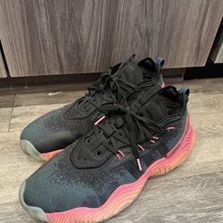 Adidas Trae Young 3 Arctic Night Acid Orange