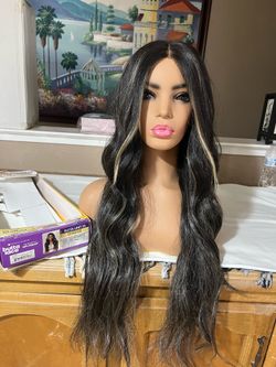 Chunky Highlight Blonde Wig