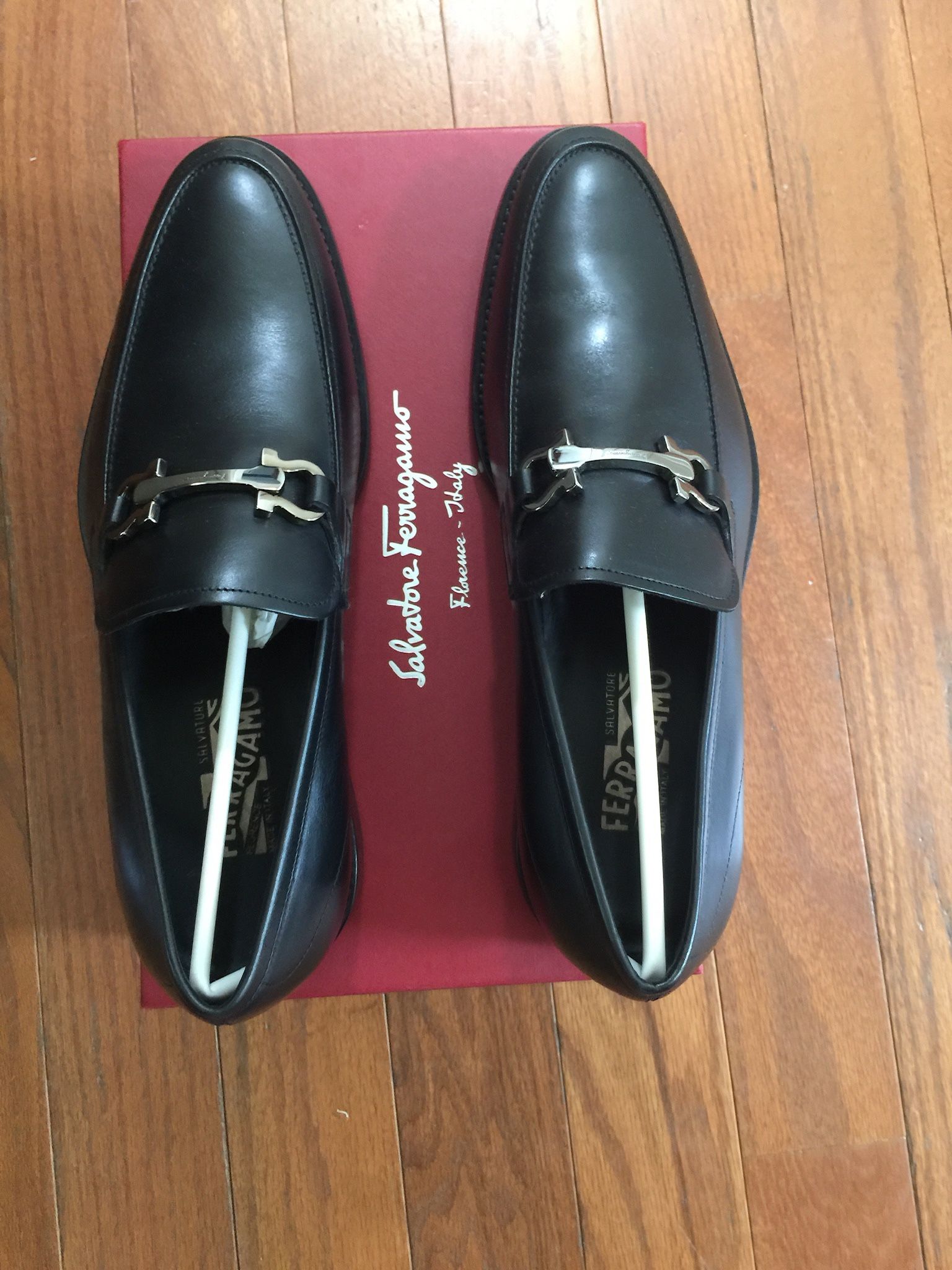 BRAND NEW/NEVER WORN Salvatore Ferragamo Clay Nero Calf Black. Size 10.5