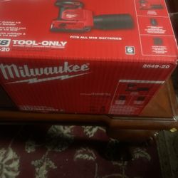 Brand New Milwaukee M18 Square Sander 