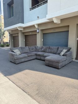 Sectional couch