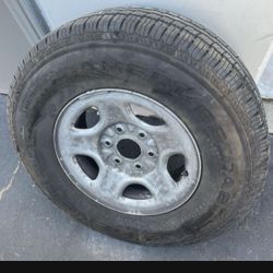 1 - 265/65r17 6x5.5 6x139.7 Wheels Rims Tires 95% Treads! !!