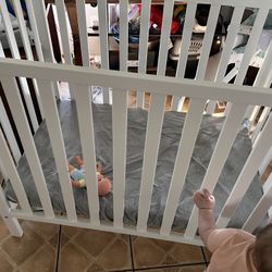 Delta Children’s Crib 