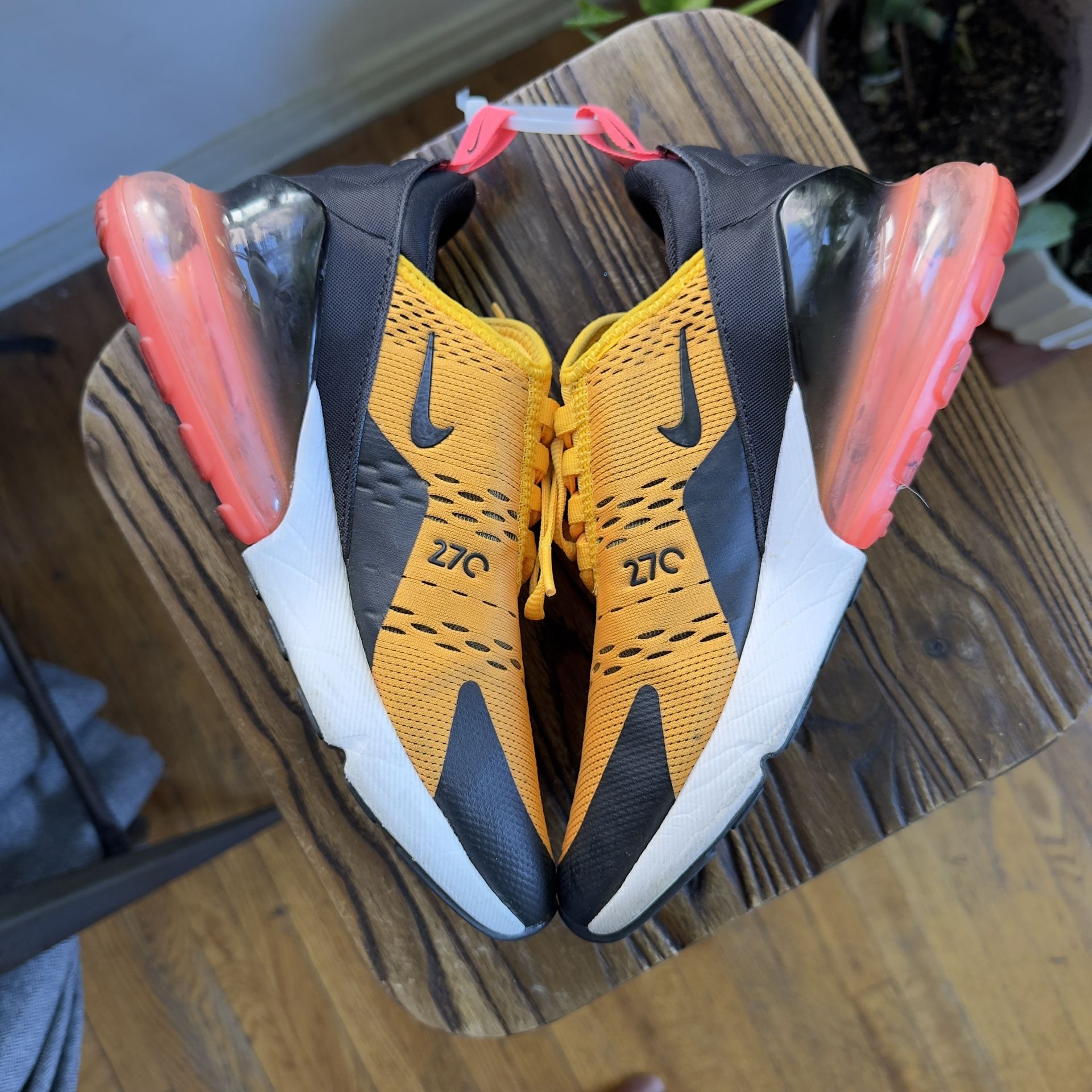 Nike Footwear Air Max Tiger 270 270 Sneakers 270 Air Max Tiger Nike Shoe Air Max 270 Mens Yellow Men's Shoes  Nike