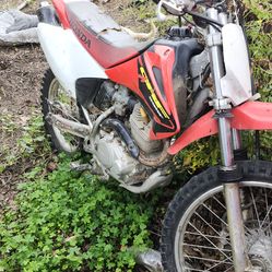 Honda crf 230