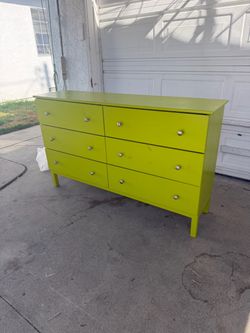 6 drawer lime green dresser !