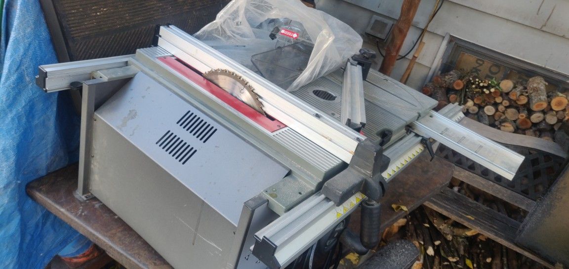 Jobsite Tablesaw with Sled & Router Platform