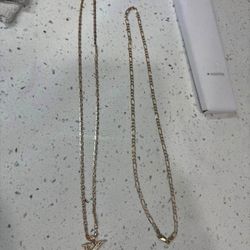 2 14kt Gold Chains Together 