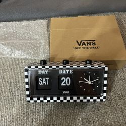 Vans Family Clock