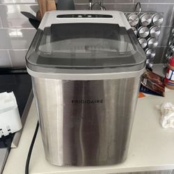 Frigidaire Ice Maker