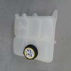 Radiator Bottle For Hyundai Accent 25$