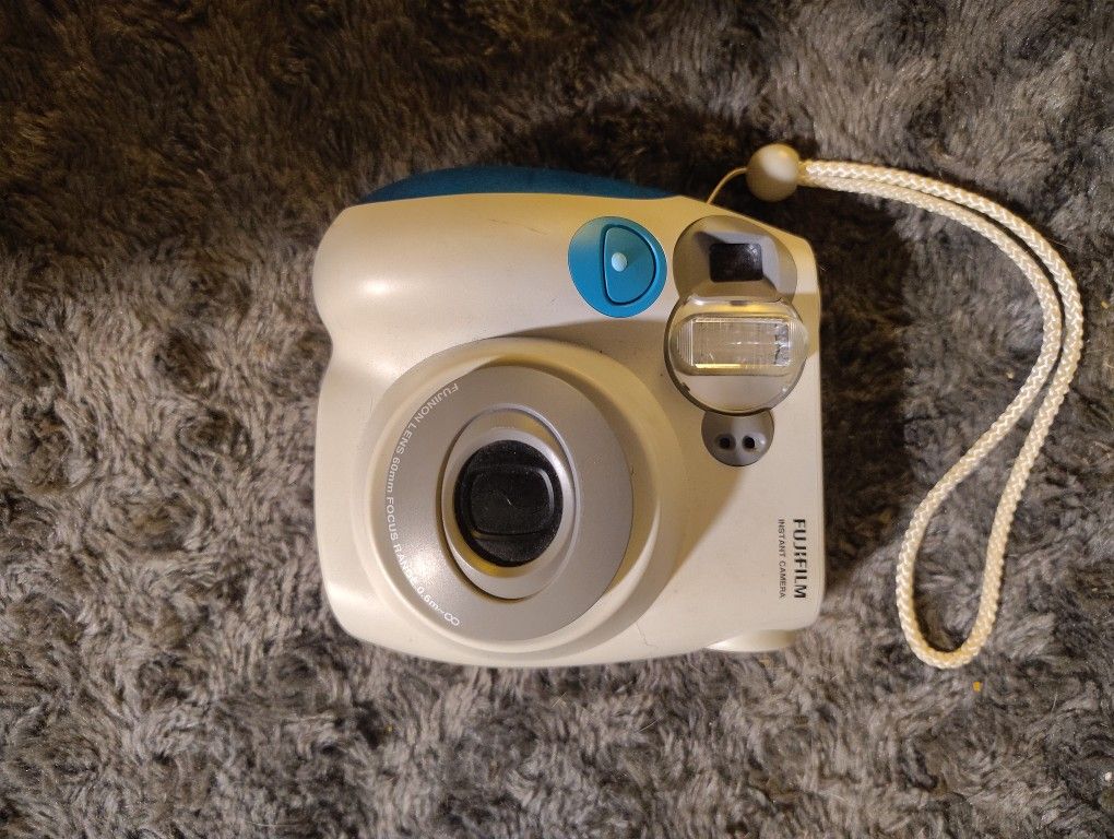 FujiFilm Instax Mini 7 S