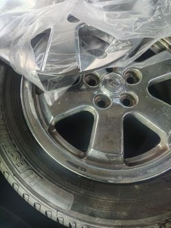 One Prius wheel( rim & tire)