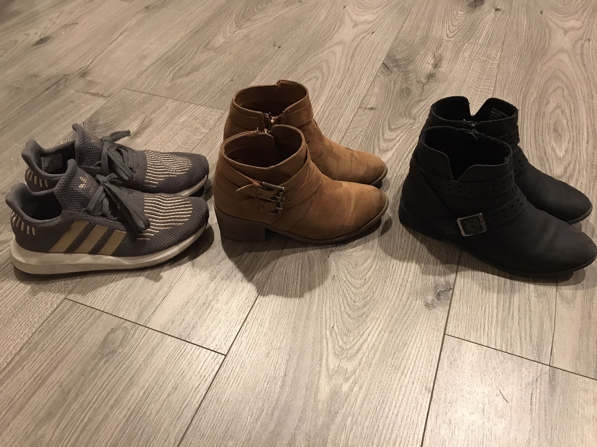Size 1 girls Adidas and boots