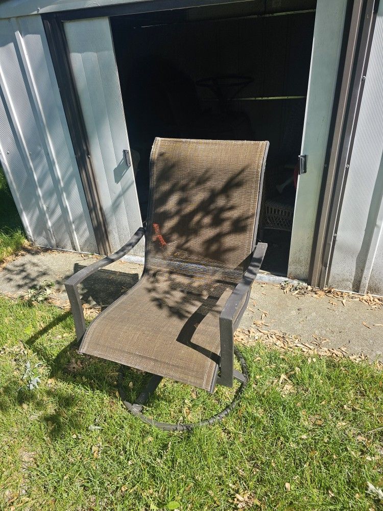 6 Outdoor Swivel Chairs