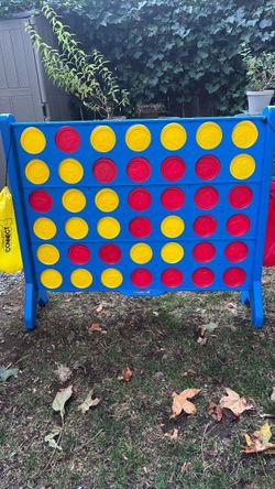 Connect 4 Yard game