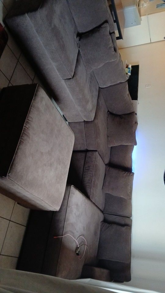 Sectional Couches & Ottoman