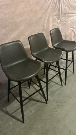 4 Chairs