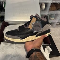 A Ma Maniére “While You Were Sleeping” 