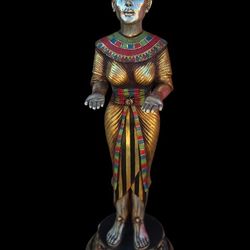 Colorful Egyptian queen statue