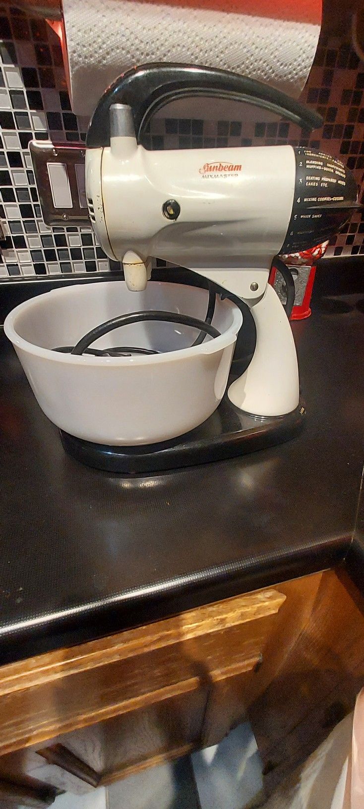 Vintage Sunbeam Mixmaster Model 10-A 10-speed Mixer Blender