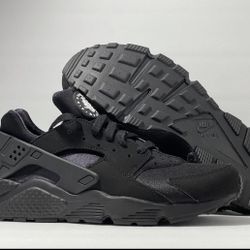 Nike Air Huarache Triple Black Running Shoes Men's Size 11 [318429-003]