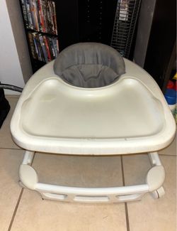 Spoon Walker with Removable Tray