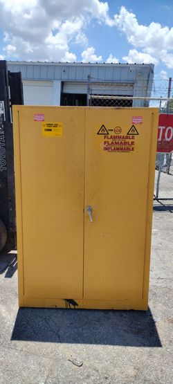 Good condition storage cabinets flammable