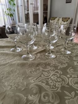 Set of 6 Clear Glass Wine Goblets