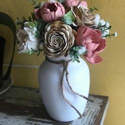 Wood Flowers Centerpieces