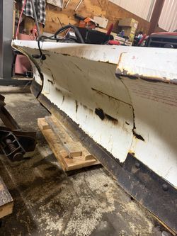 Blizzard 8-10’ Wide Out Plow