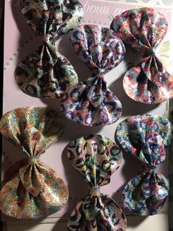 Hair bows