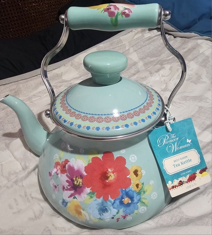 New Pioneer Woman Tea Kettle