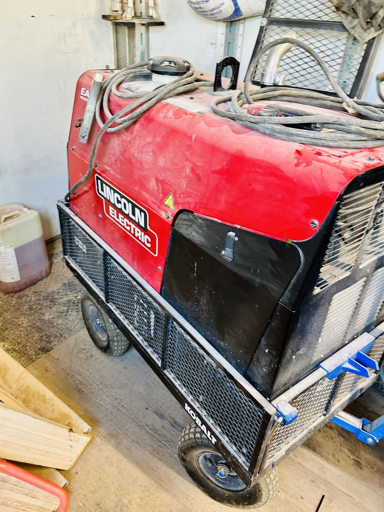 Elecyrical Welders Only With 117 Hours Not A Scratch Or Bend